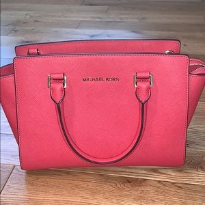 Michael Kors Selma Saffiano Medium Satchel